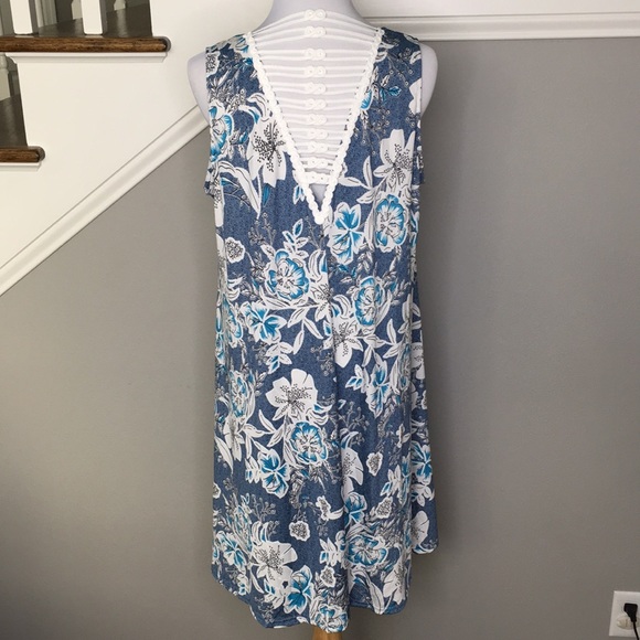 NWOT Shoreline Sleeveless Blue Floral Shift Dress - Picture 4 of 6